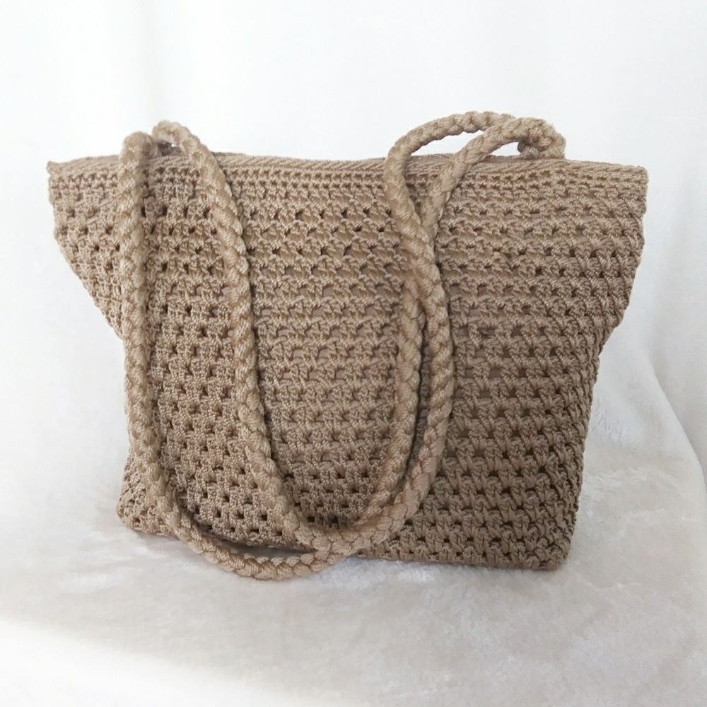Lina crocheted bag